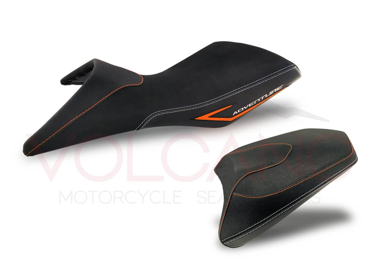 Rivestimento sella carbon look con logo Adventure per KTM 890