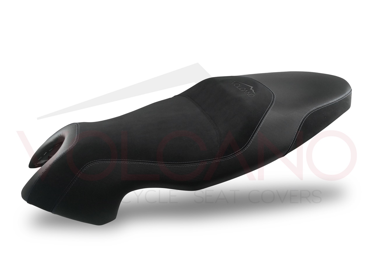 Rivestimento sella scooter BMW con pannelli carbon look e seduta scamosciata