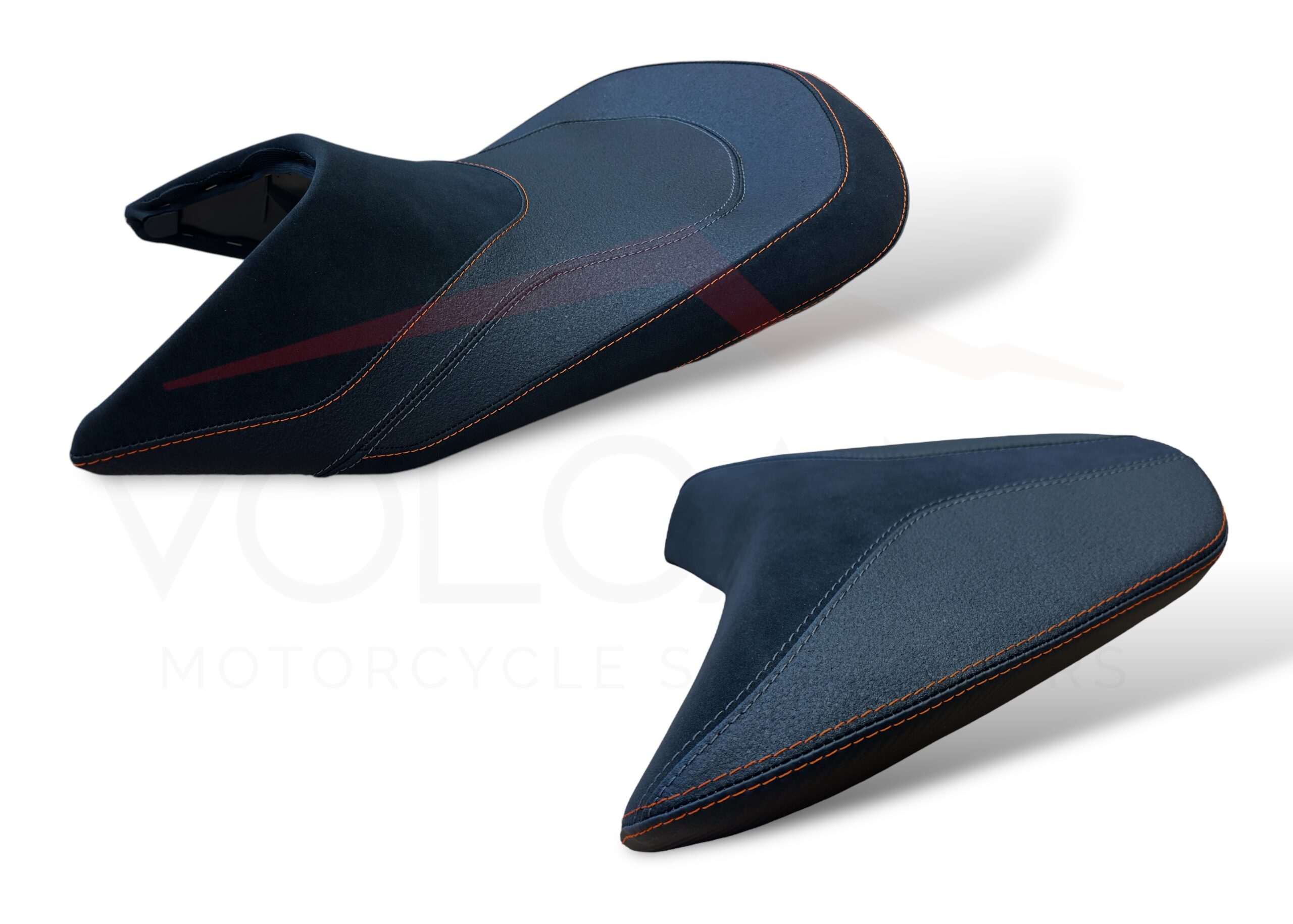 Rivestimento sella nero con cuciture arancioni e striscia rossa per KTM 690 Duke