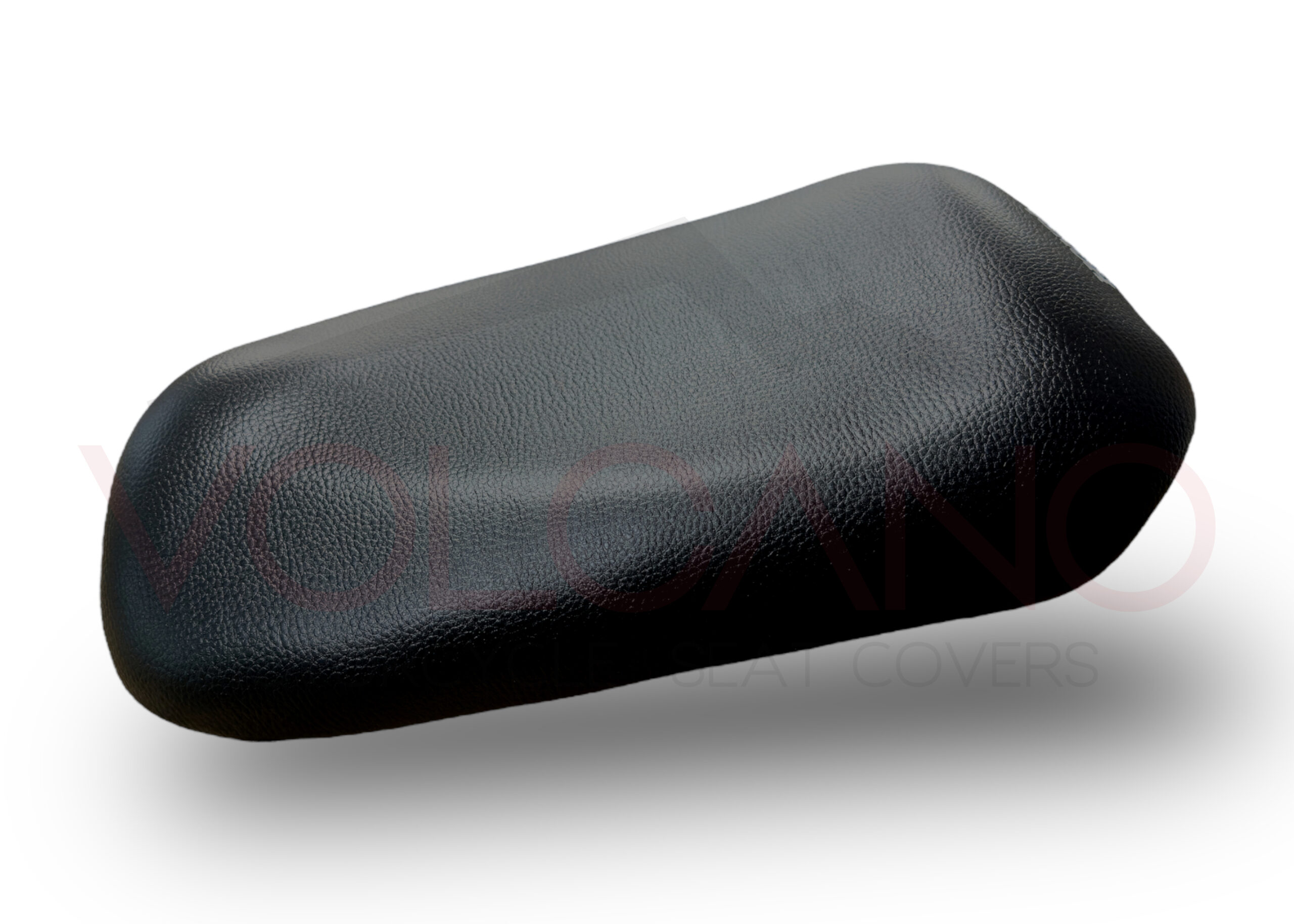 Seat Cover Honda Zoomer 2004-2012 in similpelle martellata nera con logo bianco.