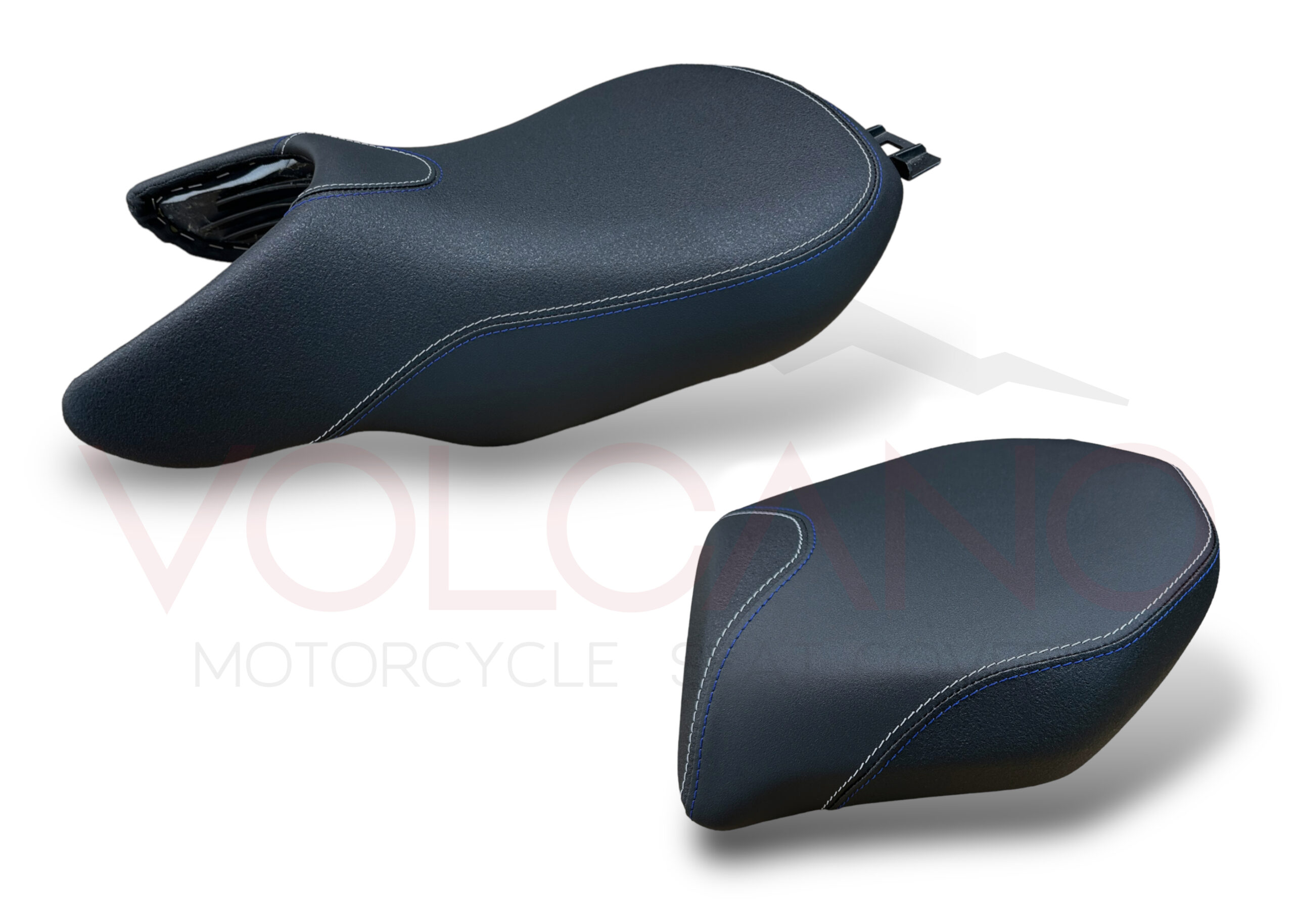 Dettaglio rivestimento sella antiscivolo per moto BMW serie RS