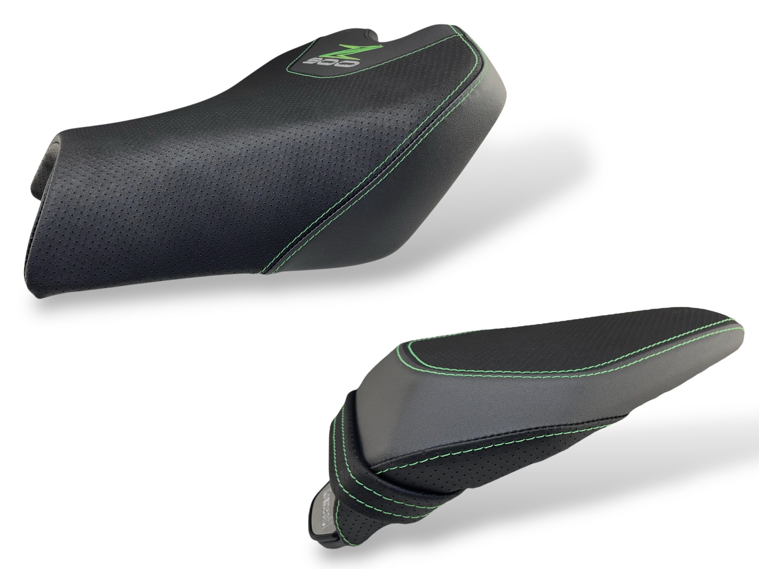Rivestimento sella tecnico nero con cuciture verdi per Kawasaki Z 900